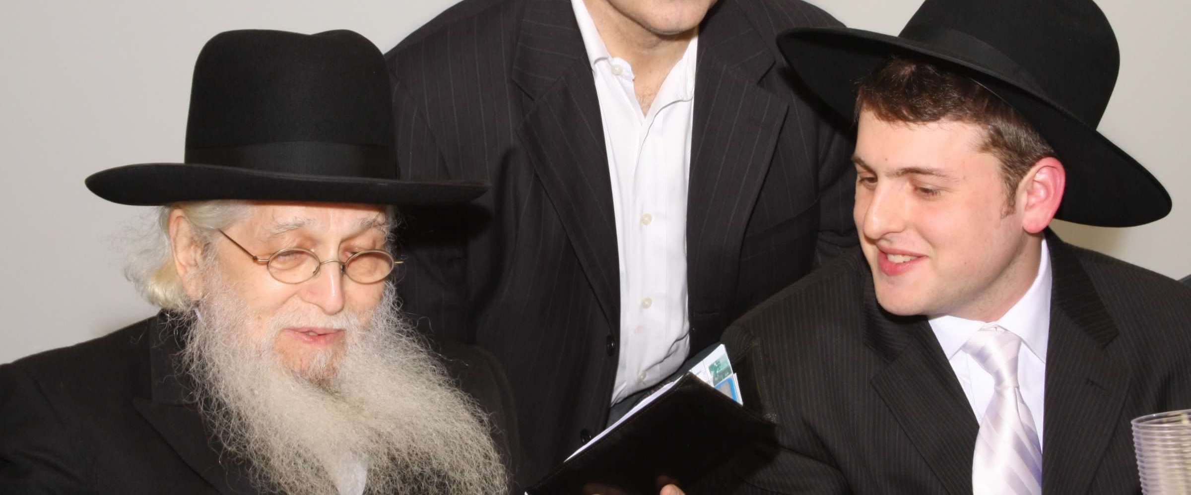 Featured image for I Weep Over This Beauty That Will Be Buried in Earth