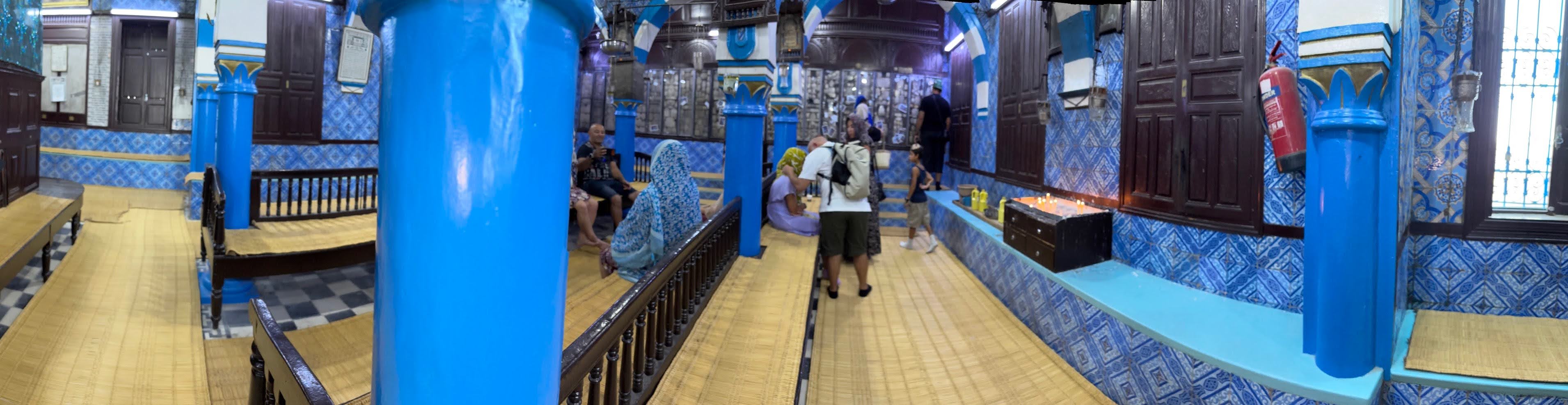 Featured image for Judeo-Arabic Signage in Djerba